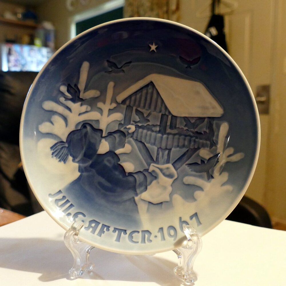 Vintage 1967 B&G "Fuglenes Jul" Christmas Plate